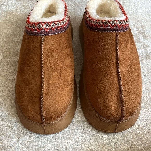 Brand New Suede Platform Clogs Mini Boots Short Ankle Slip On Faux Fur Slippers - Picture 12 of 14